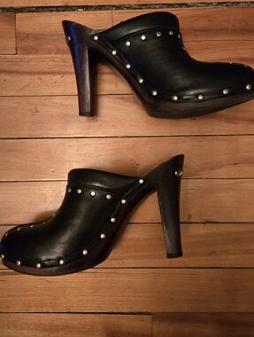 Michael Kors Studded Leather Clog Heels Size 7 Platform Mules Y2K